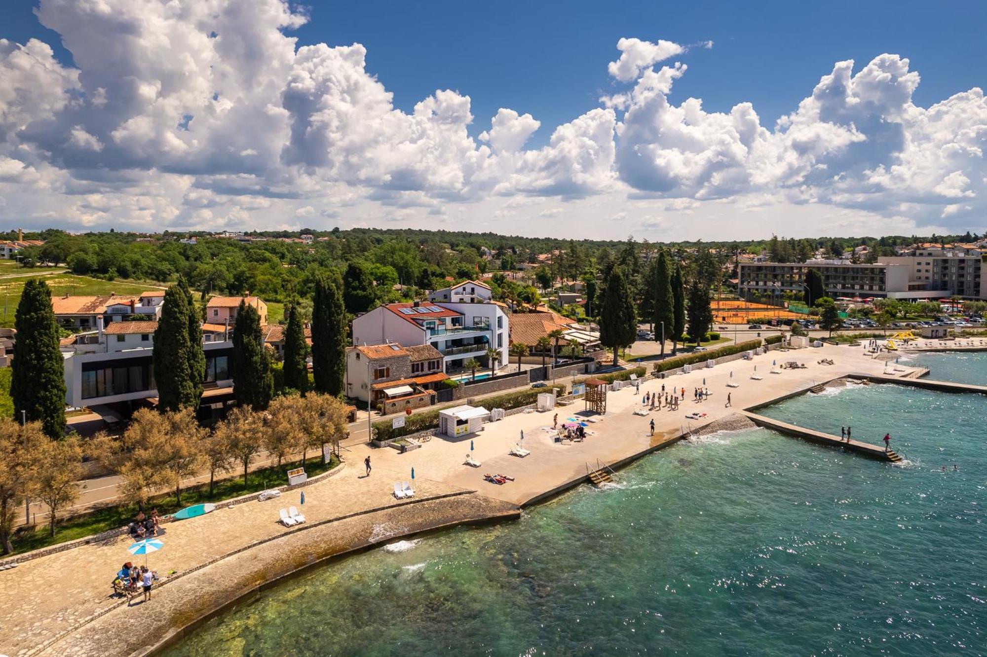 Beach House - Sea Breeze Poreč Exteriör bild