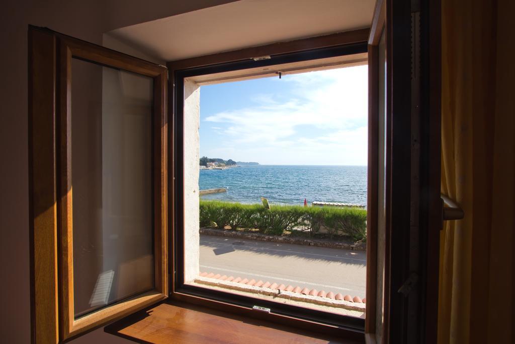 Beach House - Sea Breeze Poreč Exteriör bild